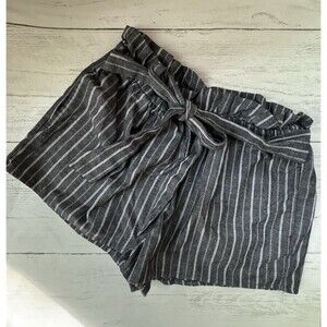 Love Tree Women's Casual Dressy/Shorts Sz S Grey/White Striped Tie Belt&Pockets